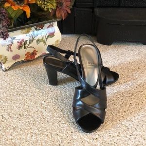 Impo Sling Back‎ Heels Size 6